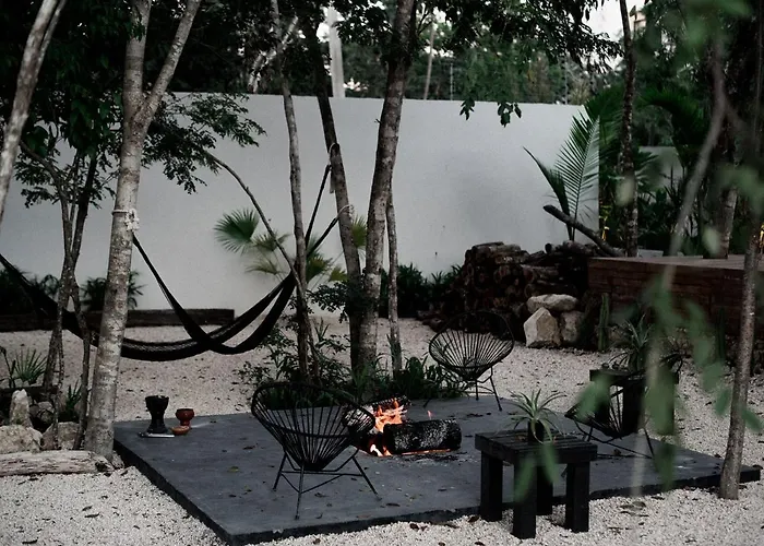 In La Veleta For 16 Guests Tulum
